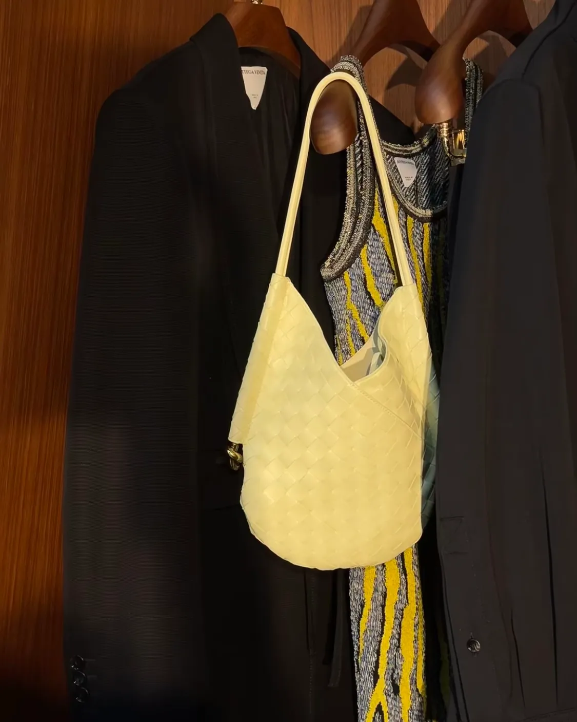 BV’s chick yellow color scheme is particularly perfect! Worthy of being a master of color palettes